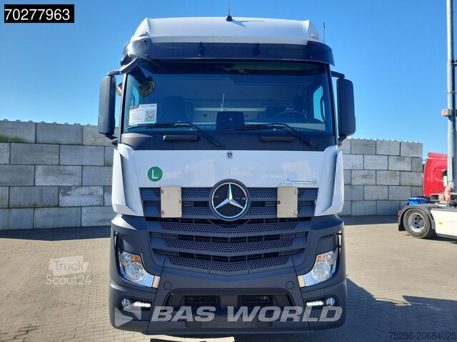 Standaard trekker Mercedes Actros 1851 Actros 4X2 BigSpace 2x Tanks