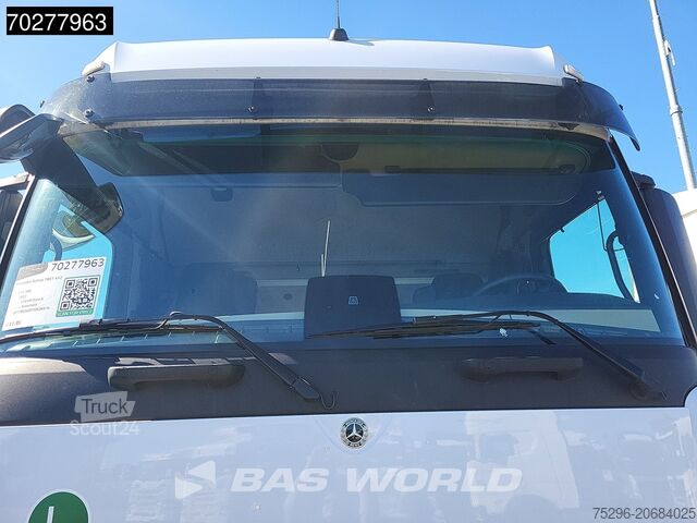 Standaard trekker Mercedes Actros 1851 Actros 4X2 BigSpace 2x Tanks