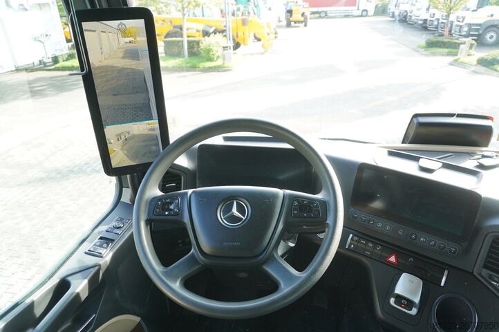 Box truck Mercedes-Benz Actros 2545 MP5 / KRONE 18 EPAL box body