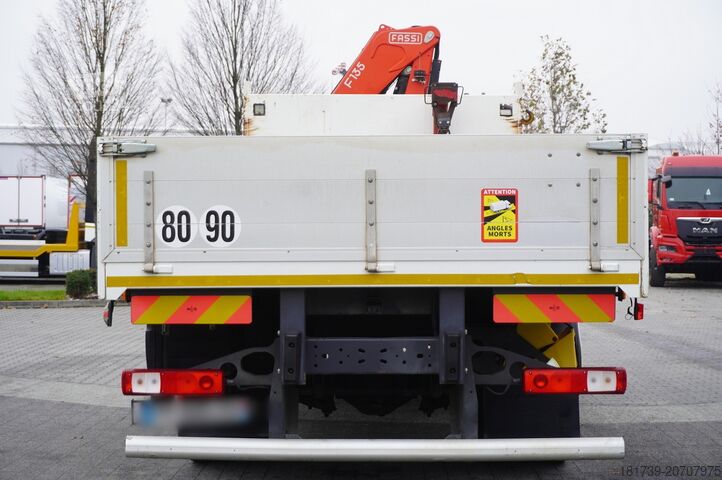 Flatbed truck with crane Renault C280 DTI 8 / FASSI crane 5.6T / 560 mth