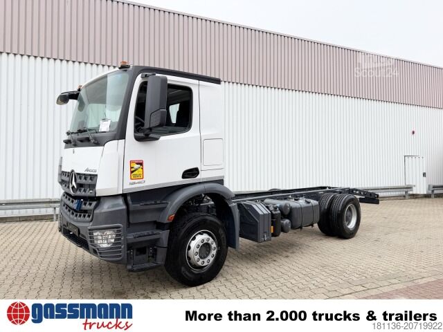 Контейнеровоз з гачком (рол-офф) Mercedes-Benz Arocs 1840 K 4x2, MultimediaCockpit, 2x