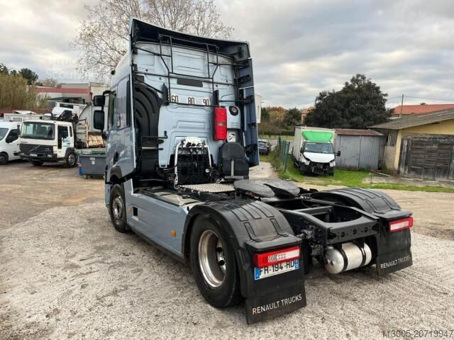 Standard SZM Renault T 480