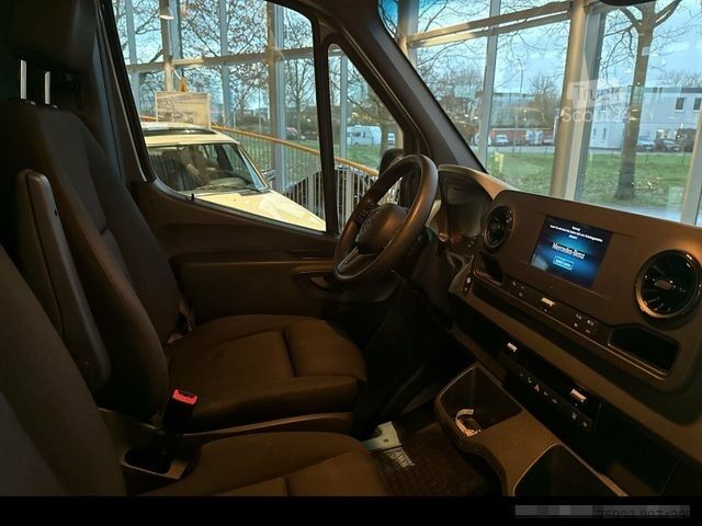 Панелен ван MERCEDES-BENZ Sprinter 319 CDI V6+STANDHZ+AHK++SCHWINGSITZ