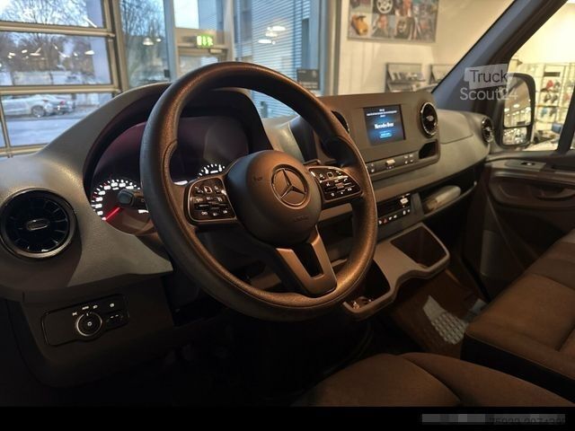 Панелен ван MERCEDES-BENZ Sprinter 319 CDI V6+STANDHZ+AHK++SCHWINGSITZ