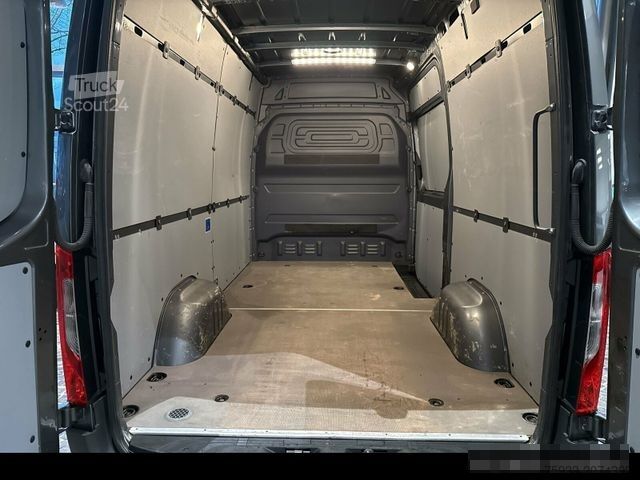 Панелен ван MERCEDES-BENZ Sprinter 319 CDI V6+STANDHZ+AHK++SCHWINGSITZ