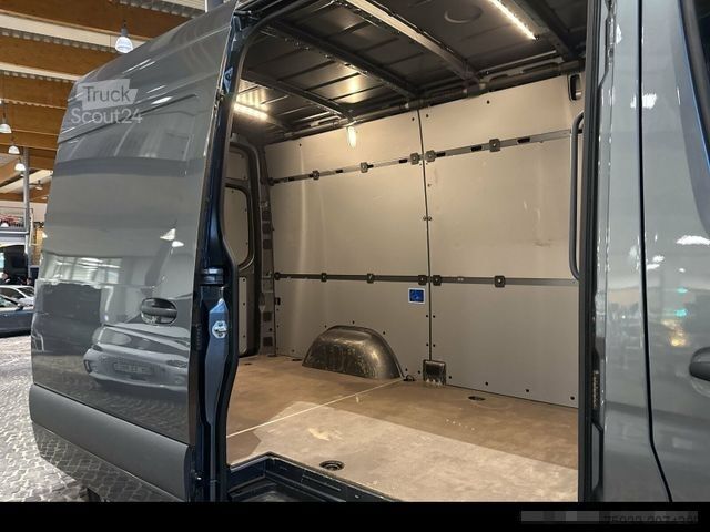 Панелен ван MERCEDES-BENZ Sprinter 319 CDI V6+STANDHZ+AHK++SCHWINGSITZ
