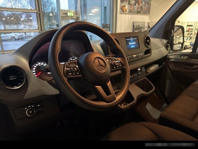 Ван с висока покривка MERCEDES-BENZ Sprinter 319 CDI V6+STANDHZ+AHK++SCHWINGSITZ