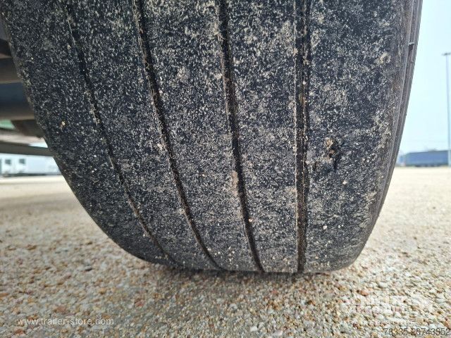 Полуремарке Schmitz Cargobull Containerchassis Standard