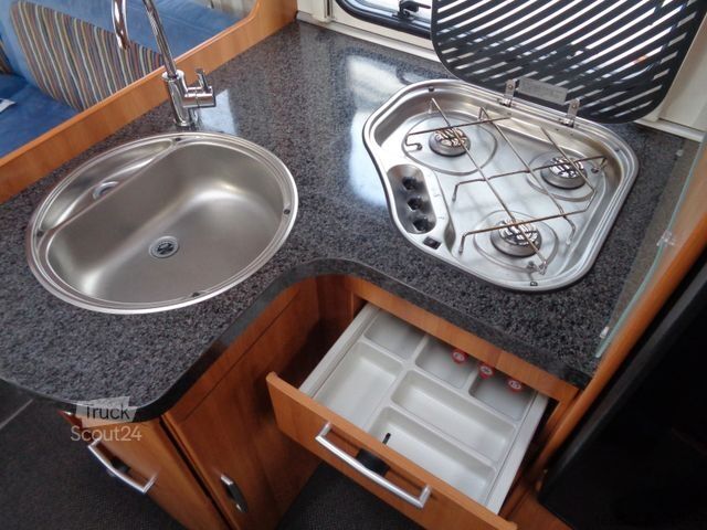 Przyczepa kempingowa HYMER/ERIBA Nova GL 545