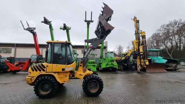Încărcător pe roți VOLVO Volvo L30B Pro