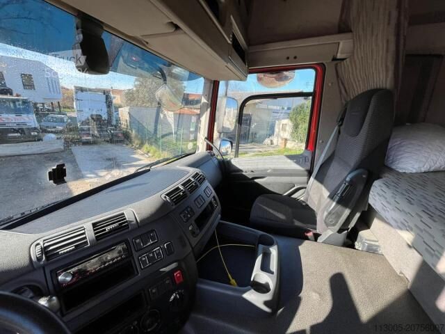 Standaard trekker DAF CF 440