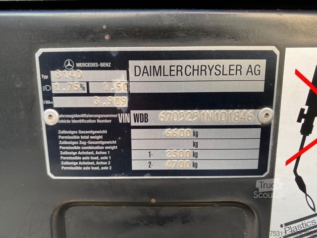 Furgone pick-up MERCEDES-BENZ 814 D DOKA | HMF 683 K4 Faltkran*Kugelkopf AHK