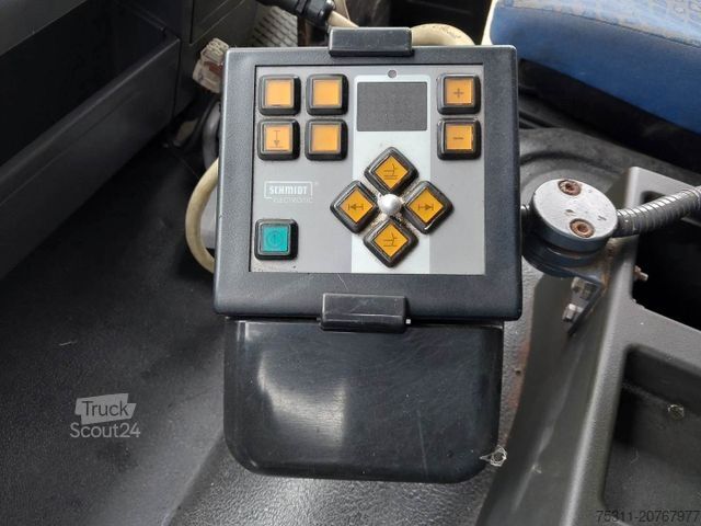 Pašizgāzējs kravas automašīna MAN LE 8.220 4x4 | Kipper/Kran Palfinger PK7001