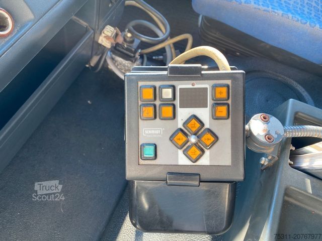 Kipper LKW MAN LE 8.220 4x4 | Kipper/Kran Palfinger PK7001