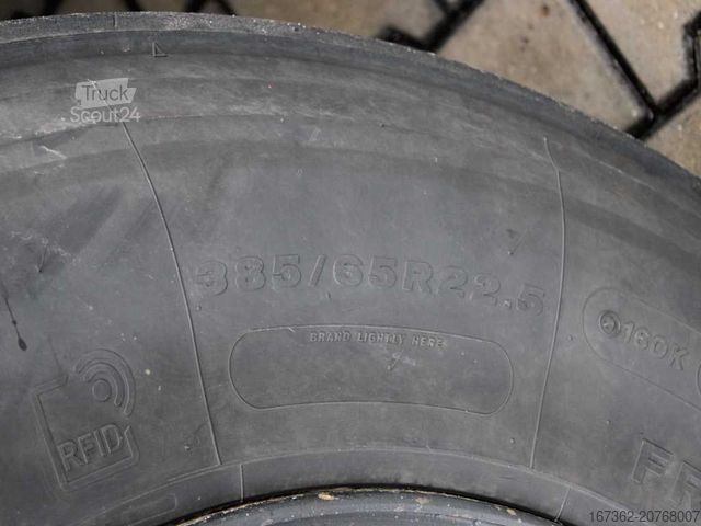 Polpriklopnik kiper MEGA MEGA LIGHT, SAF, LIFTING AXLE