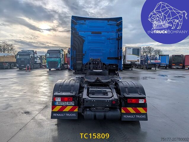 Standard-SZM Renault T 520