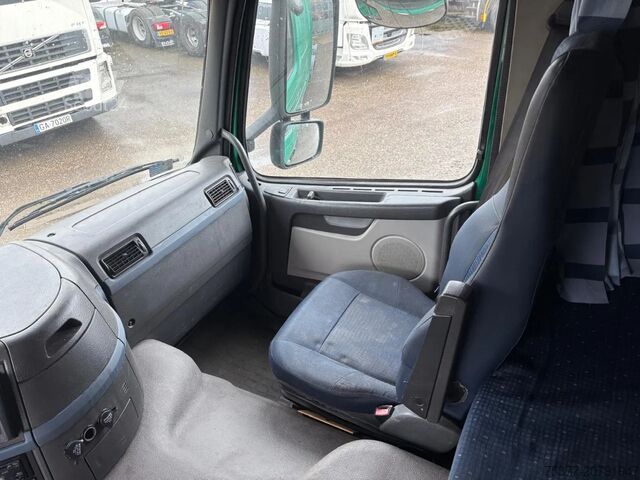 Standard tractor Volvo FH 440 FM 6 x 2 Euro 5 low cabin