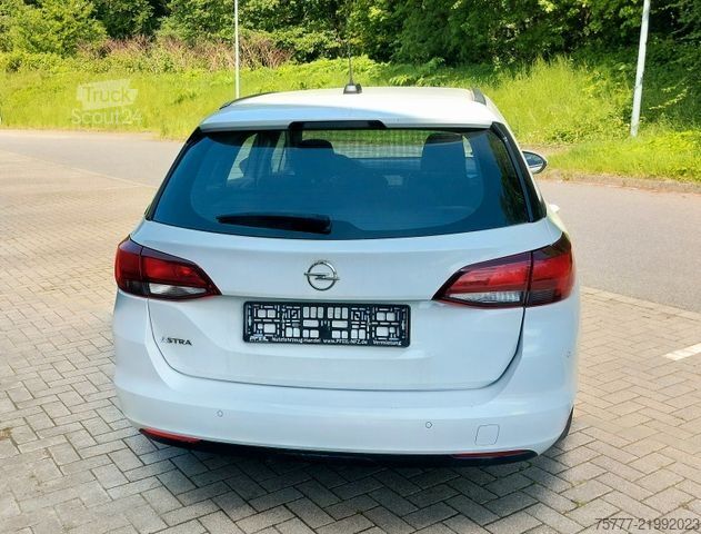 Минибус OPEL Astra Sports Tourer 1,5 CDTI-AHK-Navi-PDC