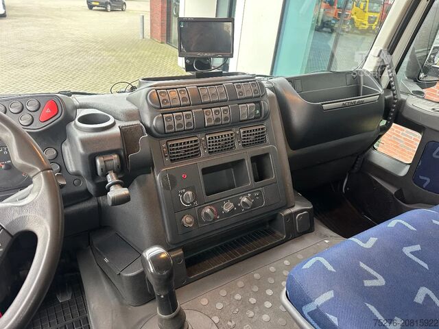 Vrachtwagen met kraan Iveco Trakker 410 4x4 Hiab 244-5 + Fly jib , winch 12...