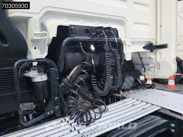 Standaard trekker MAN TGX 18.470 4X2 GX 2xTanks 70% Tyres