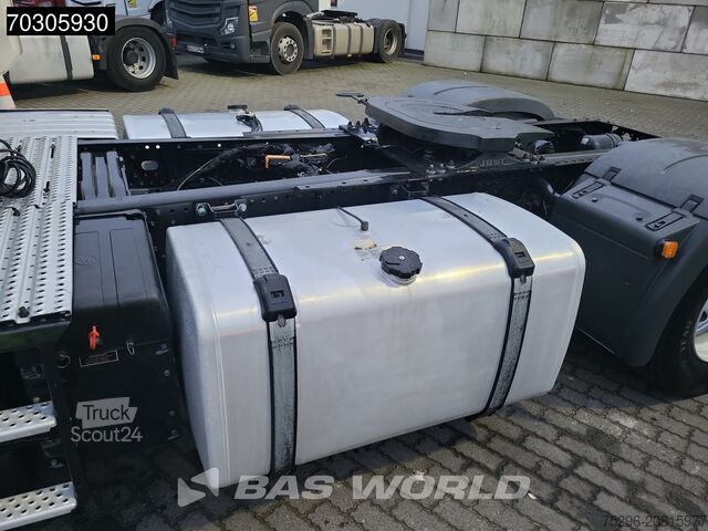 Standaard trekker MAN TGX 18.470 4X2 GX 2xTanks 70% Tyres