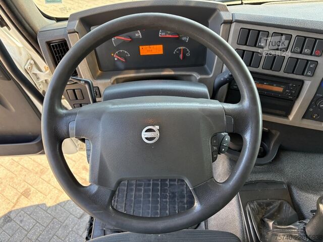 Schiebeplane Volvo FE 300 + EURO 5 + 6X2 steering + MANUAL
