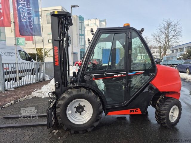 رافعة شوكية للطرق الوعرة Manitou MC 25-4 ST5B S1