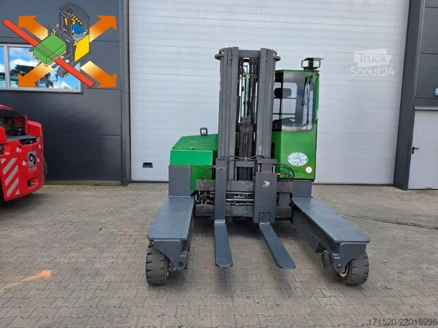 Wózek widłowy czterokierunkowy Combilift C4000 - TRIPLEX