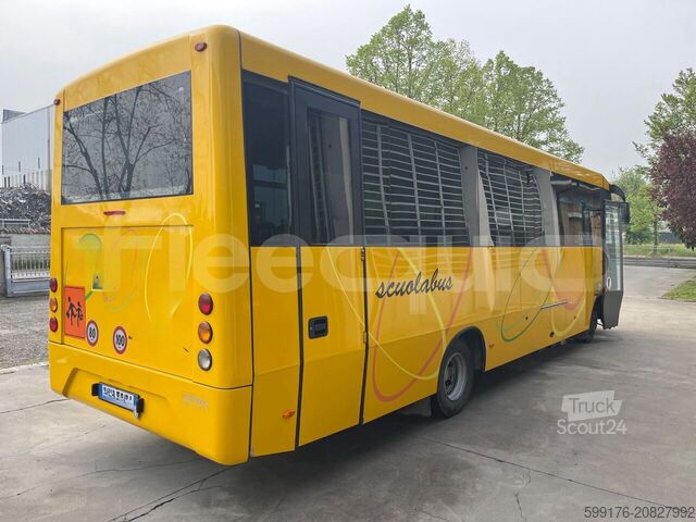 IVECO 100/E4 school bus IVECO 100/E4