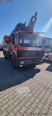 Grúa montada en camión Mercedes-Benz 1722 Dachdeckerkran Cormach 30000  TECH,