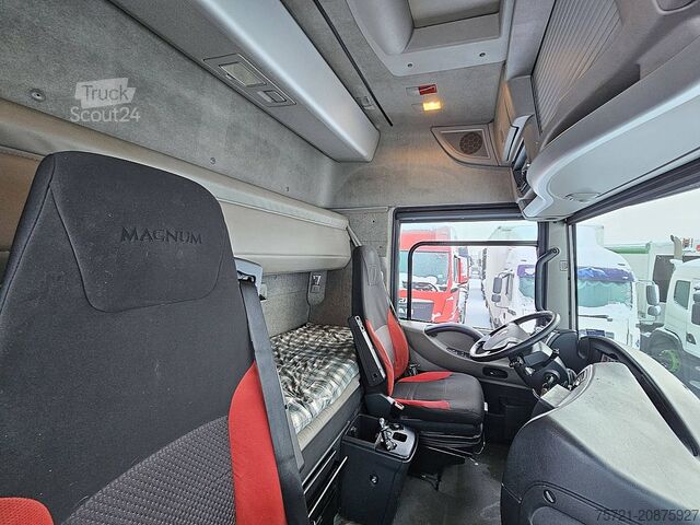 Standard-SZM RENAULT MAGNUM 440