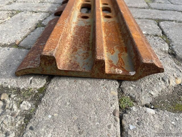 Część podwozia Volvo EC 250 E | DEMO | SHOES | PLATES | 60 CM | FAHR...