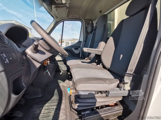 Autoutilitară frigorifică RENAULT Master 165DCI TIEFKÜHLER/ 6 PAL/ 380V/ ZWILLING