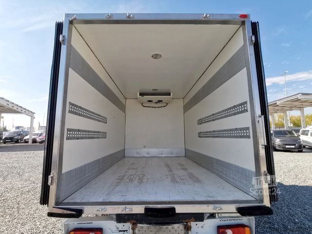 Autoutilitară frigorifică RENAULT Master 165DCI TIEFKÜHLER/ 6 PAL/ 380V/ ZWILLING