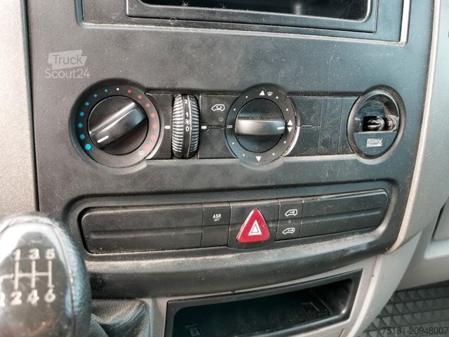 Furgon z wysokim dachem VOLKSWAGEN Crafter 2.5TDI/100KW L2H1/ KÜHLKASTEN/VIENTO 300