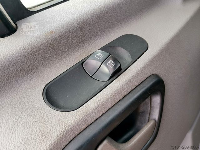 Furgon z wysokim dachem VOLKSWAGEN Crafter 2.5TDI/100KW L2H1/ KÜHLKASTEN/VIENTO 300