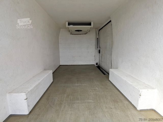 Furgon z wysokim dachem VOLKSWAGEN Crafter 2.5TDI/100KW L2H1/ KÜHLKASTEN/VIENTO 300