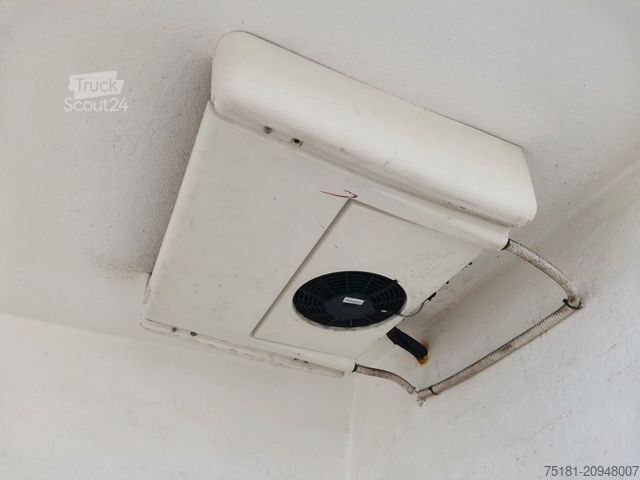 Furgon z wysokim dachem VOLKSWAGEN Crafter 2.5TDI/100KW L2H1/ KÜHLKASTEN/VIENTO 300