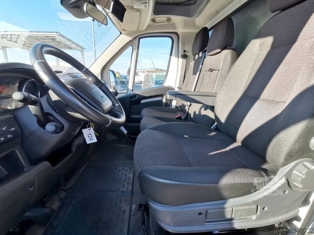 Aizkaru sānu furgons PEUGEOT 2.2HDI/121KW PRITSCHE 10PAL/LUFT/ KLIMA