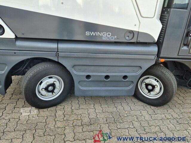 Yol süpürme aracı Schmidt Swingo 200+ Allrad Lenkung HD Reiniger mit Lanze