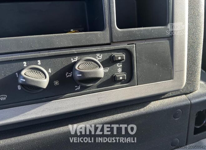 PLATFORM WITH RAMPS Iveco STRALIS 260S36