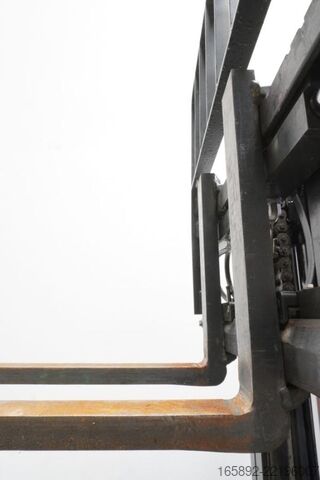 رافعة شوكية Linde E 12 EVO 386-02