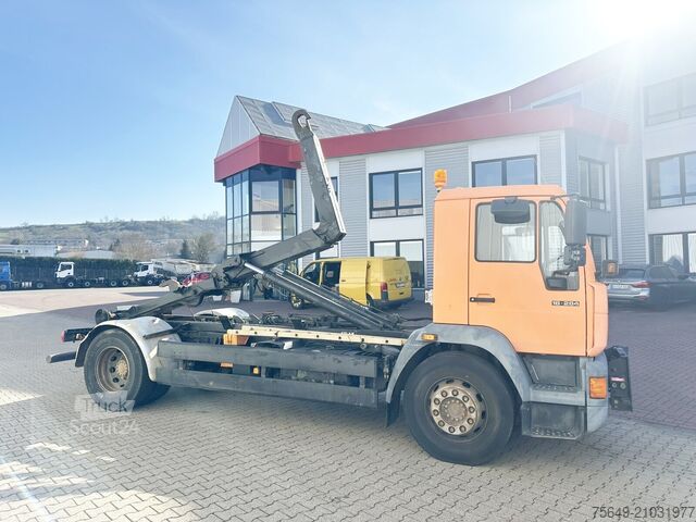 Haakarm vrachtwagen MAN LE 18.280 4x2 LL LE 18.280 4x2 LL, Winterdienstausstattung, 6-Zylinder