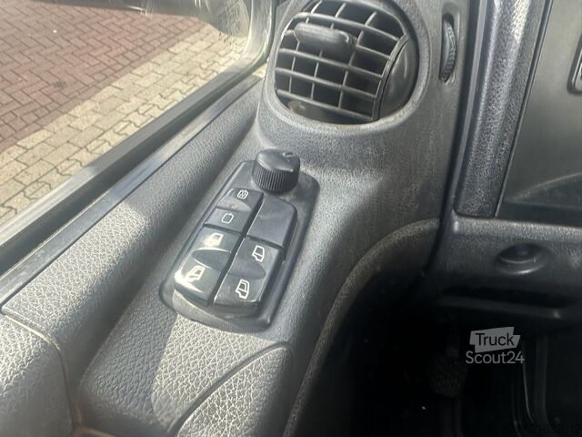 Camion-benne tricar Mercedes-Benz Atego 1223 K 4x2 Atego 1223 K 4x2, AHK-Öl