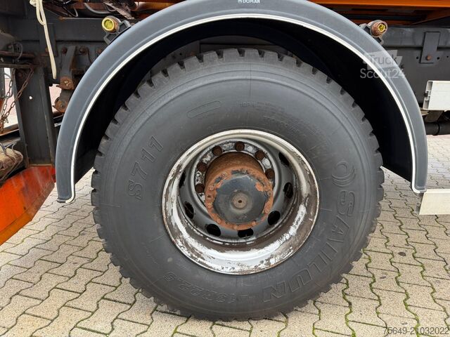 Lastbilchassi Mercedes-Benz NG 1928 A 4x4 NG 1928 A 4x4, V8-Motor, Winterdienstaustattung