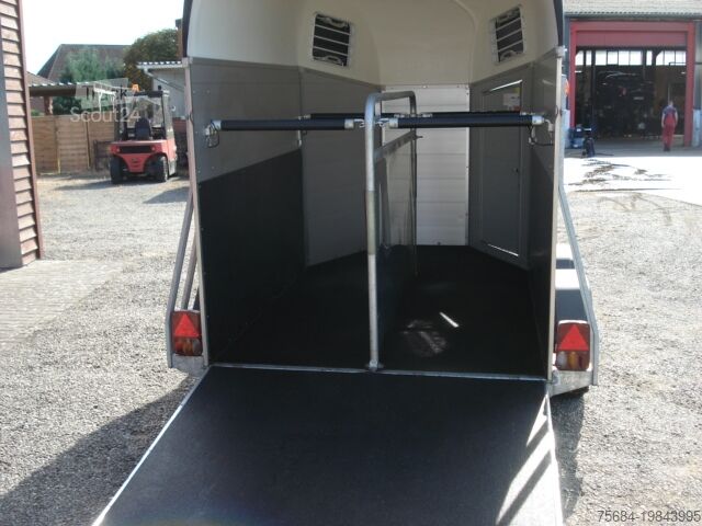 Remorcă pentru cai Böckmann Champion Esprit silver + black (20)