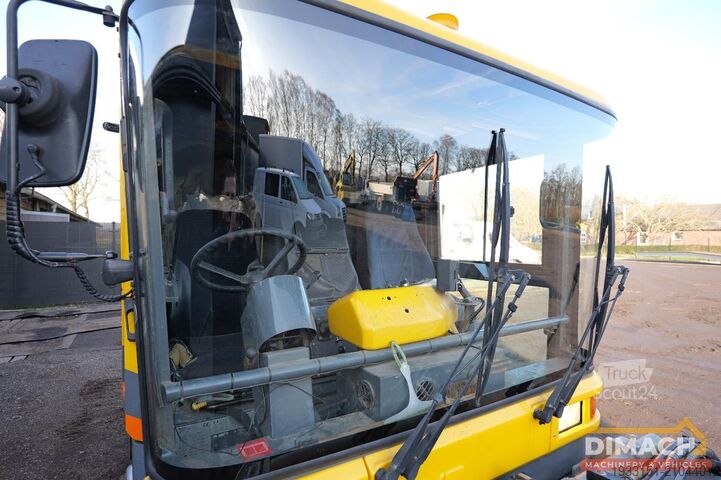 Sweep and vacuum machine RAVO 540 NL machine - camera - veegzuig - hydraulisc...