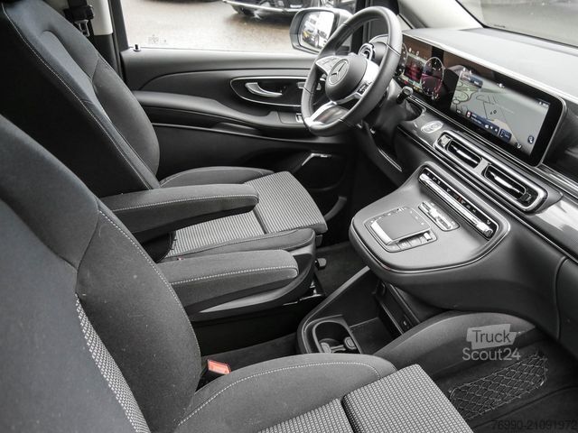 Minibus MERCEDES-BENZ V 220 d STYLE Lang DISTR AHK NAVI BURM 7-Sitzer