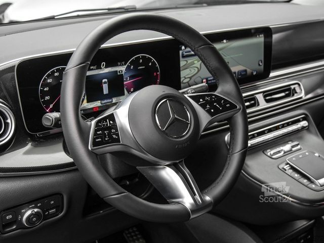 Minibus MERCEDES-BENZ V 220 d STYLE Lang DISTR AHK NAVI BURM 7-Sitzer