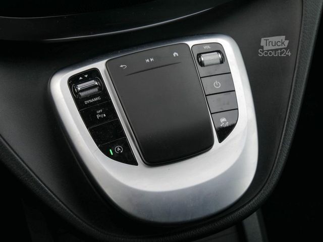 Minibus MERCEDES-BENZ V 250 d 4M EDITION Lang ILS NIGHT NAVI KAM AHK